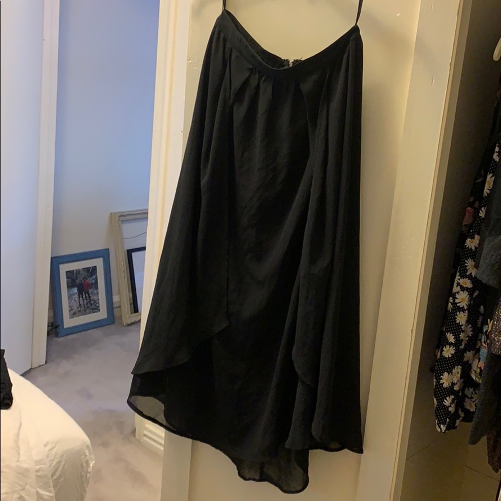 Flowy midi skirt